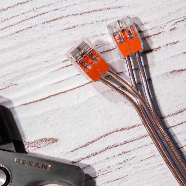Универсальная компактная клемма, 2-проводная до 4,0 мм² (50 шт. /уп. ) REXANT