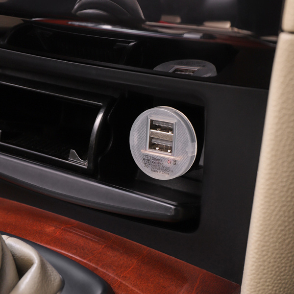 Автозарядка в прикуриватель 2хUSB с индикацией (АЗУ) (1000+2100mA) черная