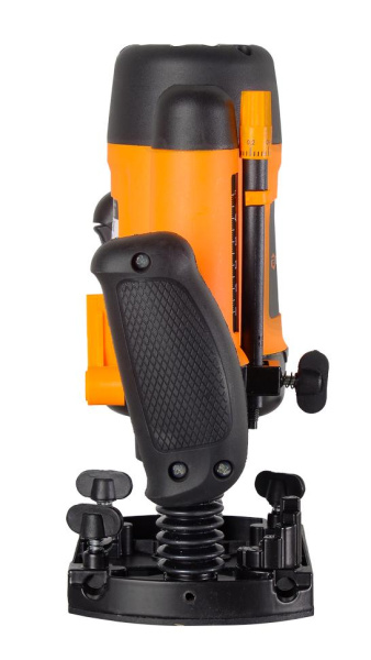 Фрезерная машина ВИХРЬ ФМ-1300, цанги в комплекте, 72/13/1