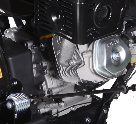 Снегоуборщик Huter SGC 8100C (на гусеницах)