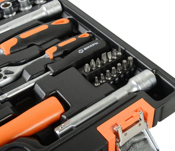 Набор инструментов, 1/2" , 1/4" , CrV, в кейсе 76 предм Вихрь, 73/6/7/4