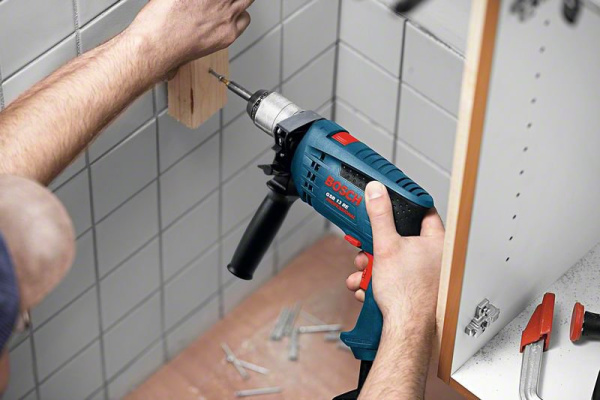 Дрель ударная Bosch GSB 13 RE (ЗВП), ключевой, 600 Вт, 44800 уд/мин, 2800 об/мин, реверс, 1.8 кг, 0152107