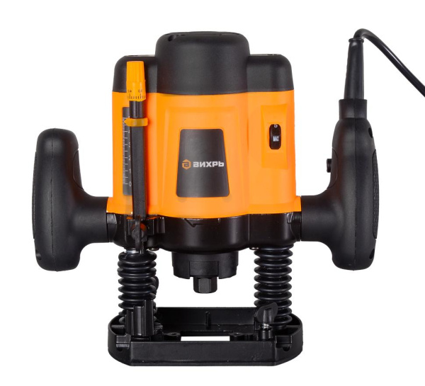 Фрезерная машина ВИХРЬ ФМ-1300, цанги в комплекте, 72/13/1