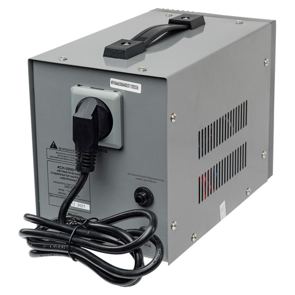 Стабилизатор напряжения "РЕСАНТА" АСН- 2000/1-Ц Вход 140-260В (2000Вт), 63/6/4