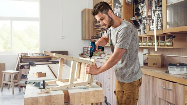 Дрель-шуруповерт Bosch GSR 120 LI Professional, 1500 об/мин, 30 Н·м, 12 В, Li-Ion, 2 А*ч, кейс, 0.8 кг, 8155332