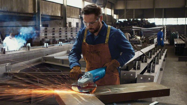 Углошлифовальная УШМ ( болгарка ) Bosch GWS 2200 Professional, 2200 Вт, 6500 об/мин, д.диска - 230 мм, 8192537
